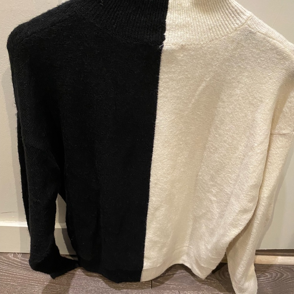 H&M sweater